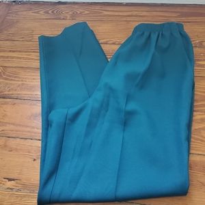 Women's Alfred Dunner pants size 16